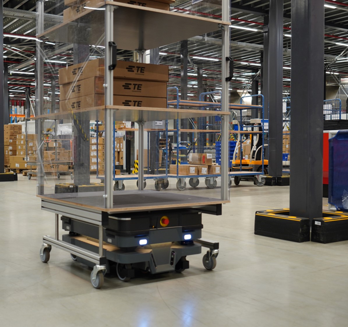 Maximiert Effizienz durch autonomen Regaltransport mit bis zu 300 kg